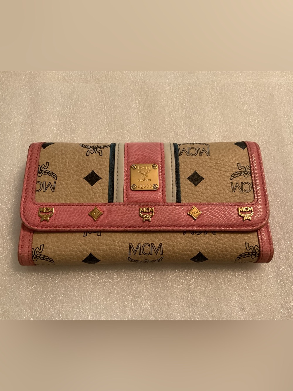 MCM Visetos Continental Wallet L6500—Pink Leather•Gold Studs• Statement Trifold